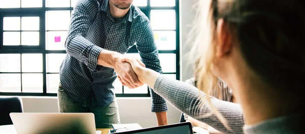 Resons to invest with finsurance financial services